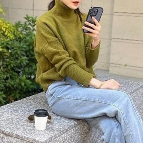 Brown Knit Turtleneck Pullover Sweater Long Sleeve Drop Shoulder - Picture 12 of 13